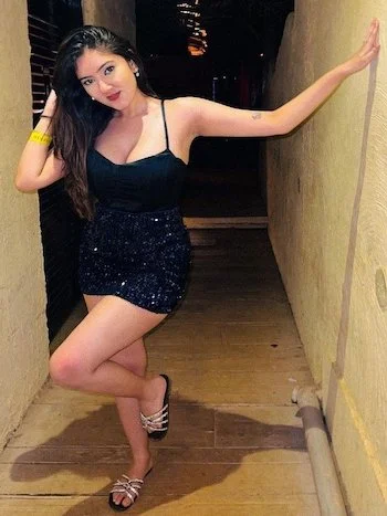 Model call girl Diu